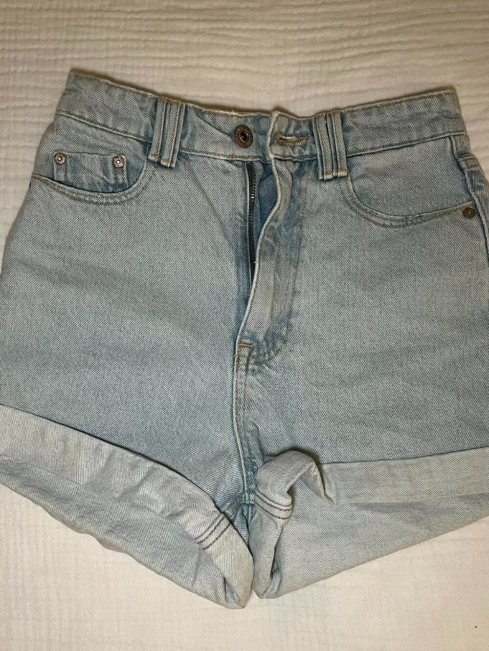 ✨ Zara Perfect Light Wash High-Waisted Denim Shorts